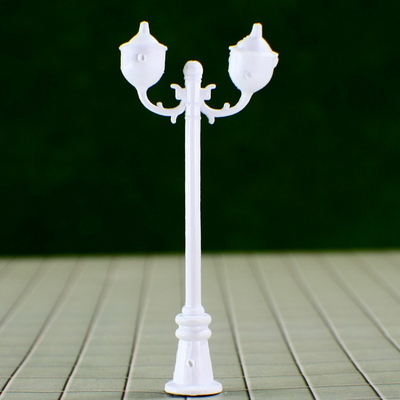Κίνα Κλίμακα πρότυπο Lamppost κήπων ύφους δύο 1:300 επικεφαλής ευρωπαϊκή για τα σχεδιαγράμματα τραίνων προμηθευτής