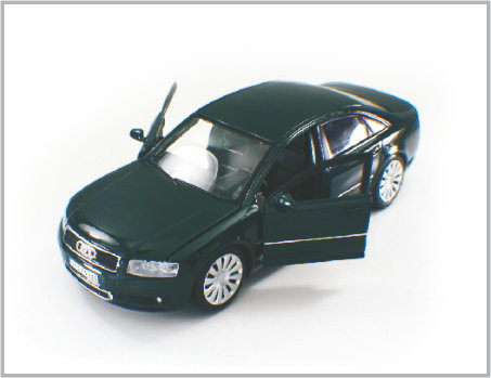 Κίνα 1/24 Diecast πρότυπα αυτοκίνητα κλίμακας συνήθειας κραμάτων φωτεινά μαύρα Audi A8 ως σπίτι Decoratio προμηθευτής