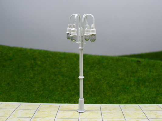 Φωτεινή κλίμακα πρότυπο Lamppost 5.5cm οδών t53-συνήθειας 6V για το σχεδιάγραμμα τραίνων HO προμηθευτής